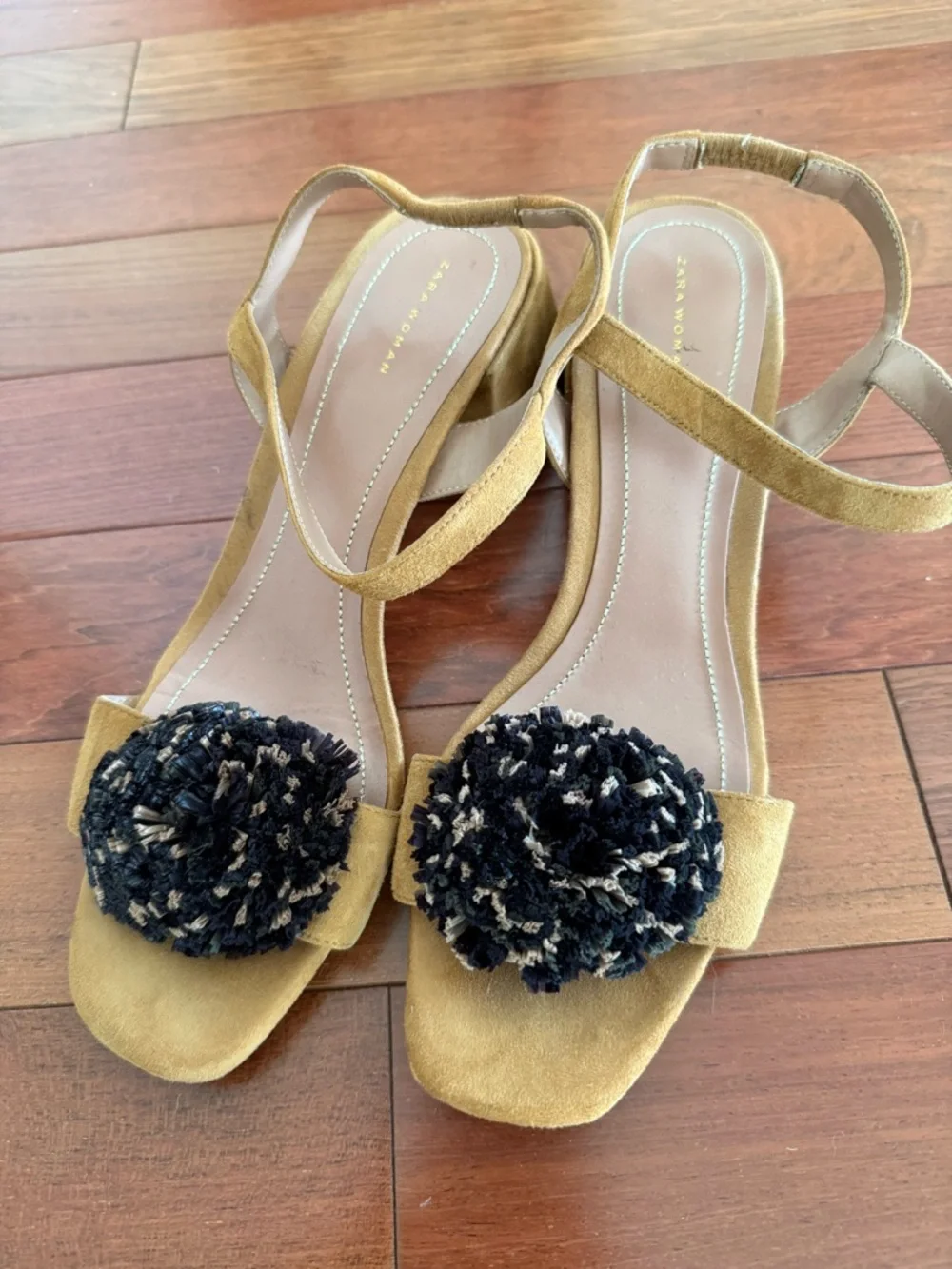Zara Nude Women's Suede Pom Slingback Sandals - Picture 2 of 4